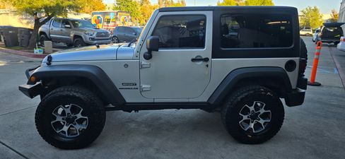 Used 2012 Jeep Wrangler Sport image 27