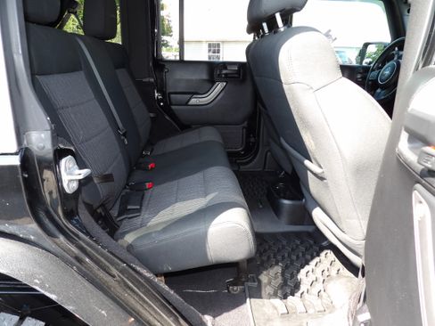Used 2012 Jeep Wrangler Sport image 16