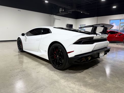 Used 2015 Lamborghini Huracan LP 610-4 image 5
