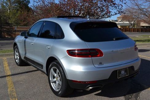 Used 2017 Porsche Macan image 10