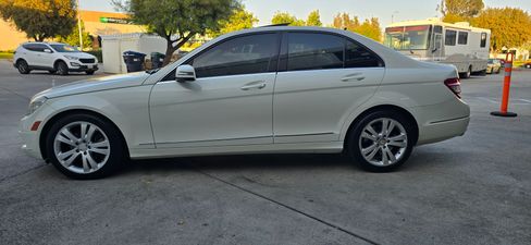 Used 2011 Mercedes-Benz C 300 Sport image 15