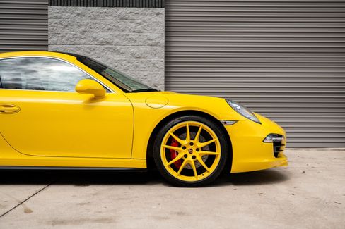 Used 2014 Porsche 911 Carrera 4S image 19