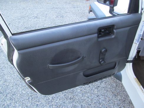 Used 1997 Jeep Wrangler SE image 9