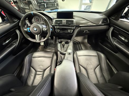 Used 2018 BMW M4 Competition image 27