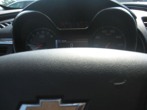 Used 2015 Chevrolet Impala LTZ image 10
