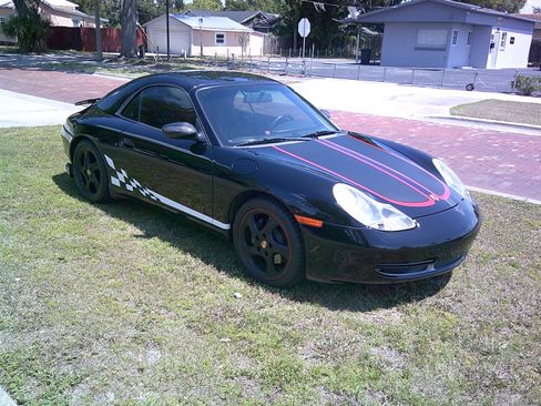 Used 2001 Porsche 911 image 2