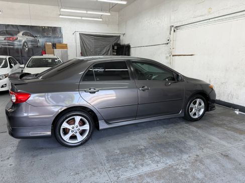 Used 2013 Toyota Corolla S image 6