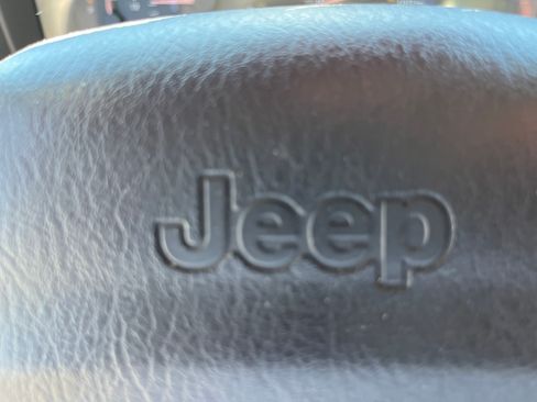 Used 2001 Jeep Cherokee Sport image 5