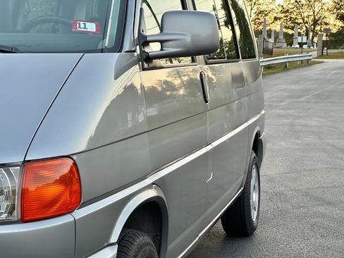Used 1999 Volkswagen Eurovan GLS image 14