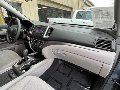 Used 2016 Honda Pilot EX image 12