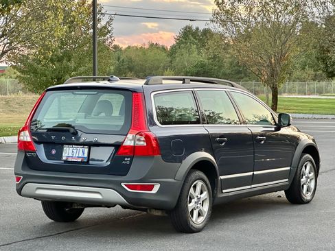 Used 2010 Volvo XC70 3.2 image 5