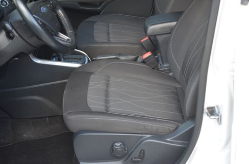 Used 2019 Ford EcoSport SE image 9