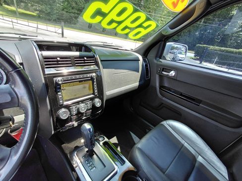Used 2010 Ford Escape Limited image 11