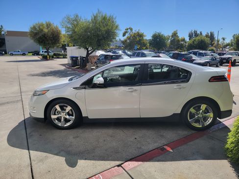 Used 2015 Chevrolet Volt Premium image 5