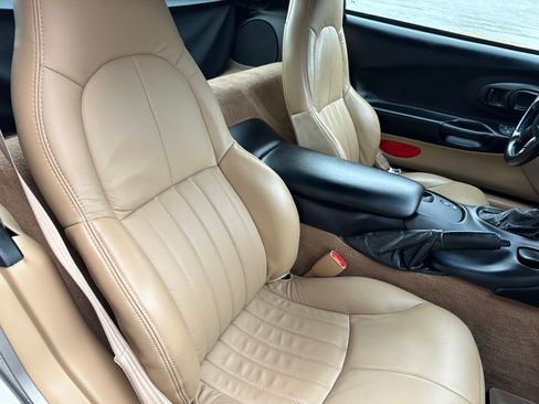 Used 1999 Chevrolet Corvette image 15