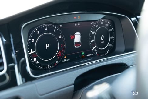 Used 2019 Volkswagen Golf R image 77