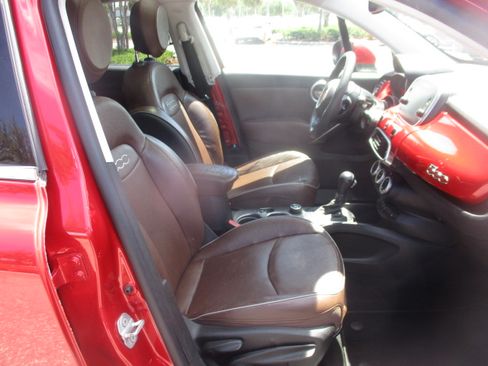 Used 2018 FIAT 500X Lounge image 7