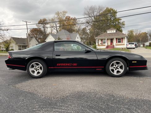 Used 1989 Chevrolet Camaro IROC-Z image 5