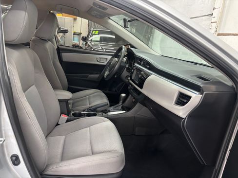 Used 2016 Toyota Corolla LE image 13