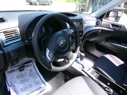 Used 2011 Subaru Forester 2.5X Premium image 11