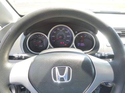 Used 2008 Honda Fit LX image 18