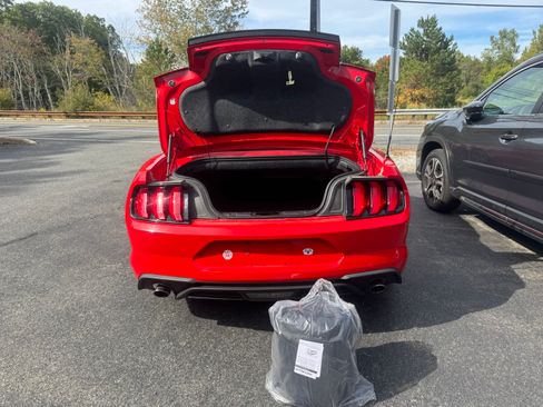 Used 2018 Ford Mustang EcoBoost image 8