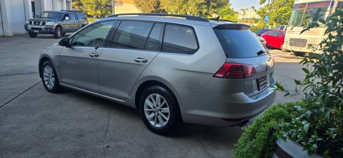 Used 2016 Volkswagen Golf Sport image 12