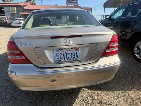 Used 2003 Mercedes-Benz C 240 image 9
