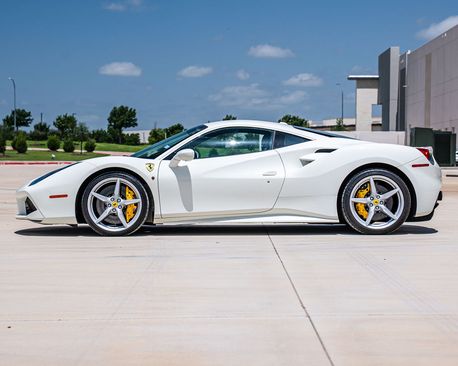 Used 2018 Ferrari 488 GTB image 12