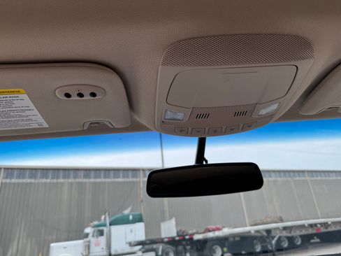Used 2017 Lincoln MKX Select image 29