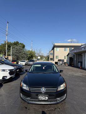 Used 2013 Volkswagen Passat 2.5 SE image 9