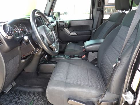 Used 2012 Jeep Wrangler Sport image 6