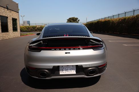 Used 2021 Porsche 911 Carrera image 6