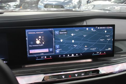 Used 2023 BMW i7 xDrive60 image 23