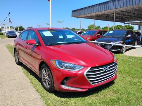 Used 2018 Hyundai Elantra Limited image 3