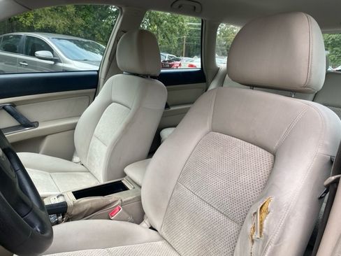 Used 2005 Subaru Outback 2.5i image 10