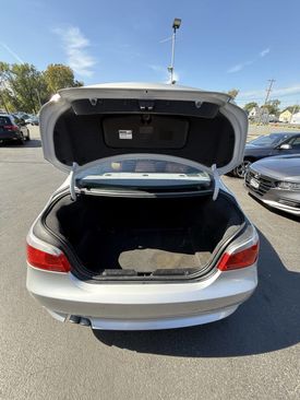 Used 2006 BMW 550i w/ M-Sport Package image 16