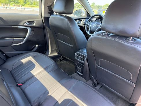 Used 2012 Buick Regal Premium image 23