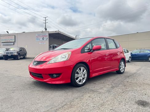 Used 2011 Honda Fit Sport image 2