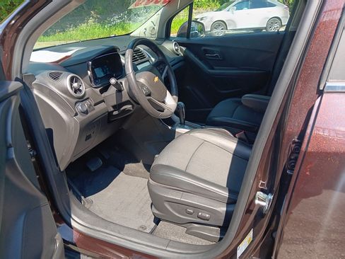 Used 2016 Chevrolet Trax LT image 7