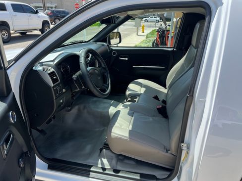Used 2011 Chevrolet Colorado W/T image 8
