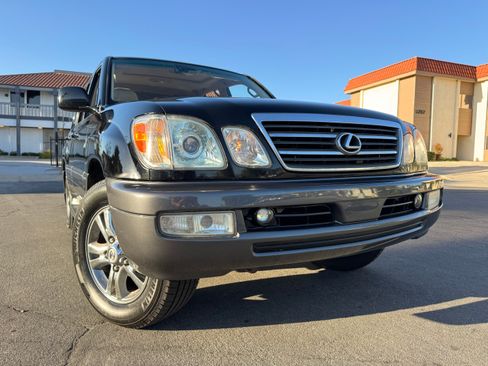 Used 2005 Lexus LX 470 image 12