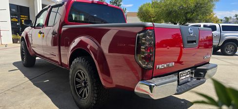 Used 2008 Nissan Frontier SE image 39