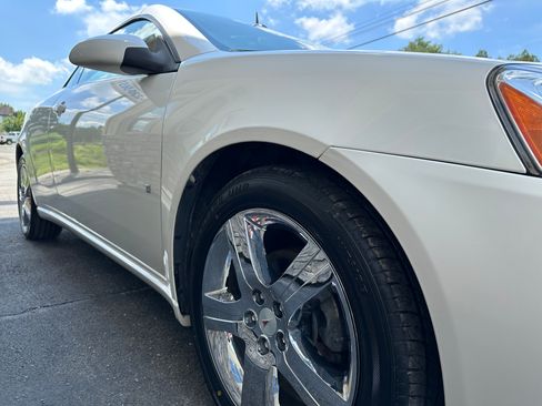 Used 2009 Pontiac G6 GT image 10