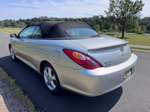 Used 2006 Toyota Solara SLE image 28