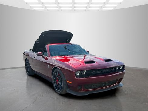 Used 2023 Dodge Challenger SRT Hellcat image 3