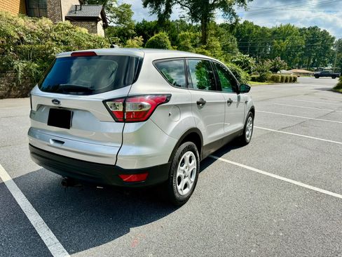 Used 2018 Ford Escape S image 4