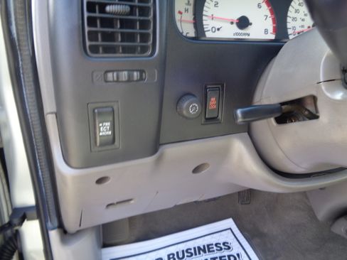Used 2004 Toyota Tacoma TRD Off-Road image 50
