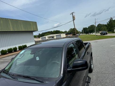 Used 2018 Toyota Tundra SR5 image 11