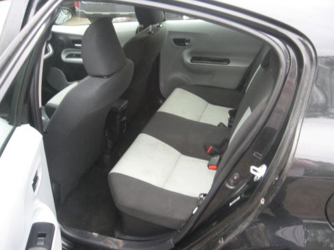 Used 2014 Toyota Prius C Two image 11